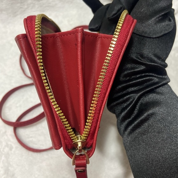 The original STL Crossbody Clutch wallet - Picture 12 of 15